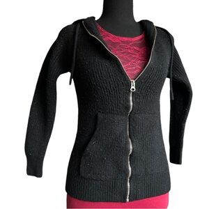 5/25$ ✨ Wilfred Free Ribbed Vest 🖤